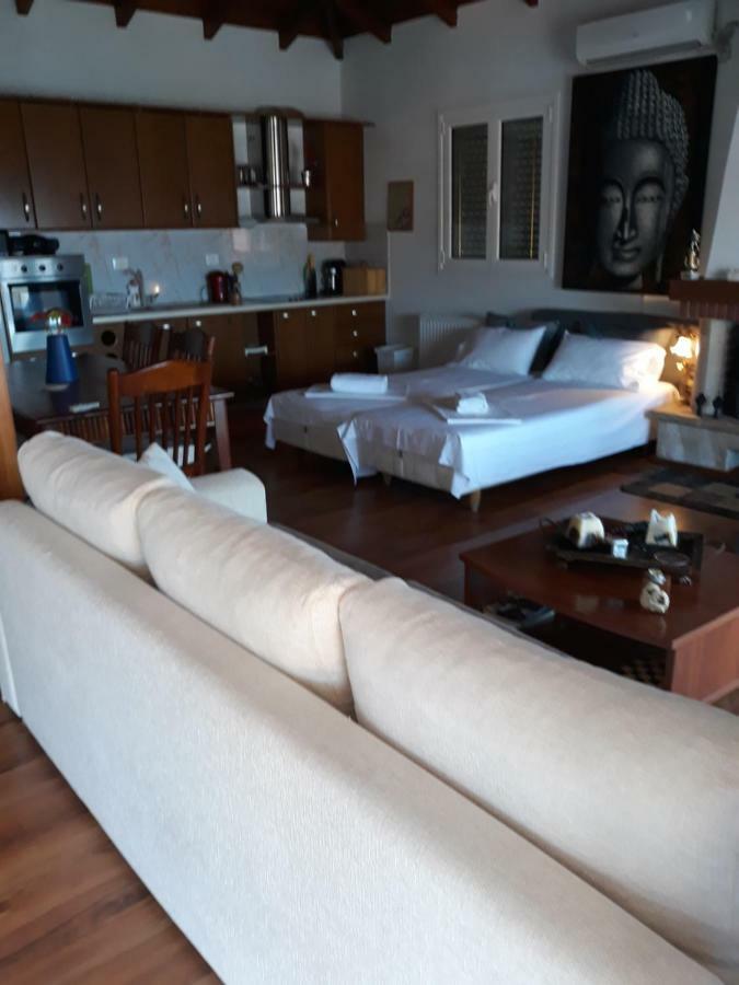 ★ Meniko'S House ★ Amazing Sea View Apartamento Himare Exterior foto